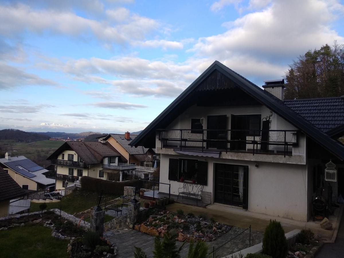 Apartmaji Lejardin Skofljica Exterior photo