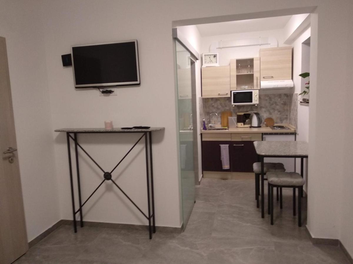 Apartmaji Lejardin Skofljica Exterior photo